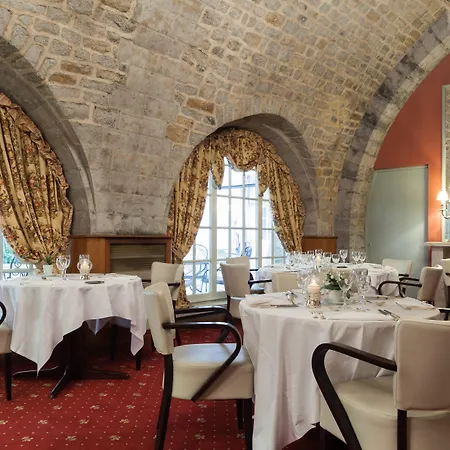 Chateau De Bournel 4*