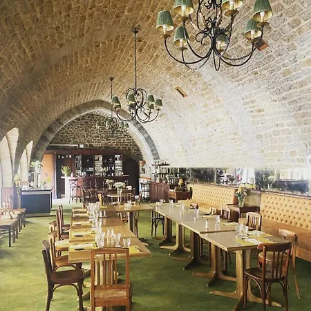 מלון Chateau De Bournel