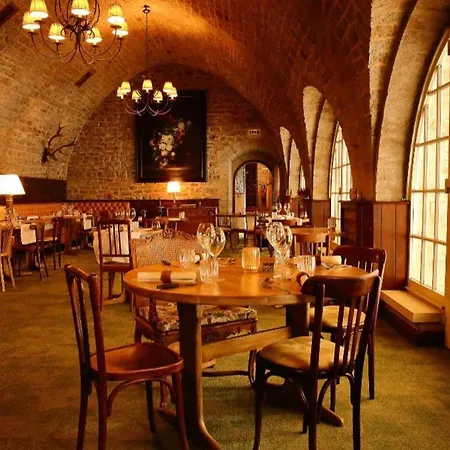 Chateau De Bournel 4*